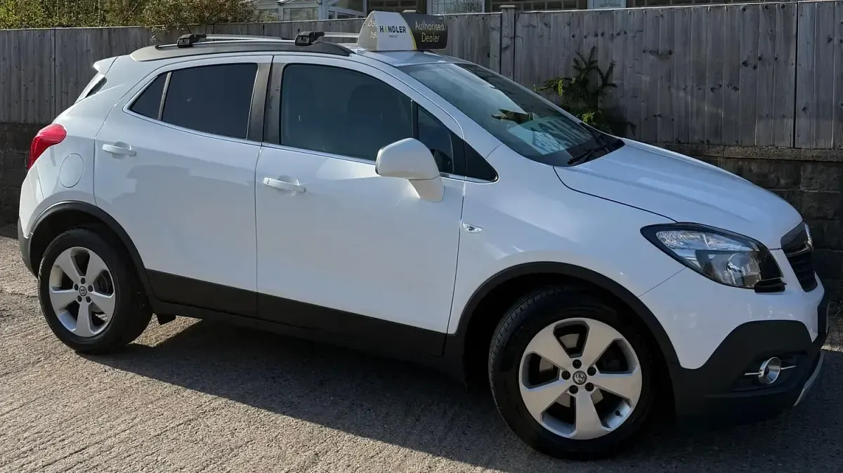 Used Vauxhall Mokka S 136 HP (100 kW) 2016 White SUV