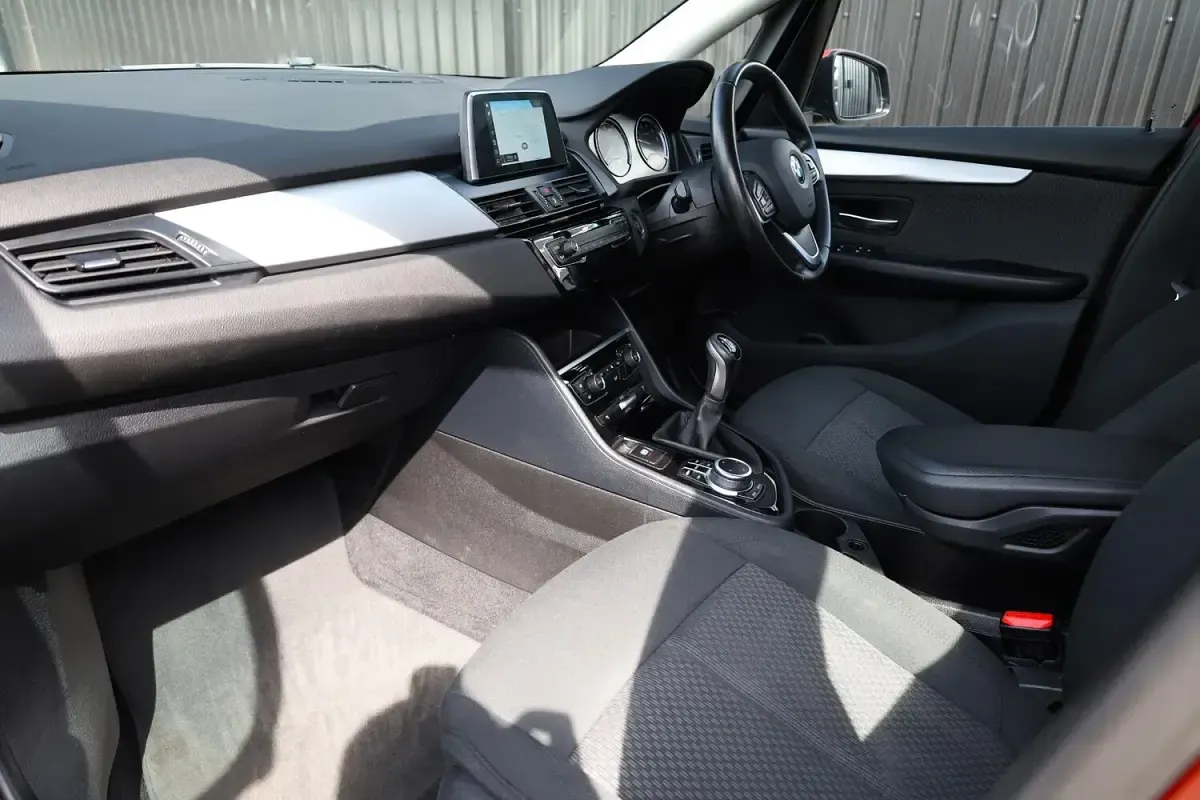 Used BMW 218 138 HP (101 kW) 2020 Orange Hatchback