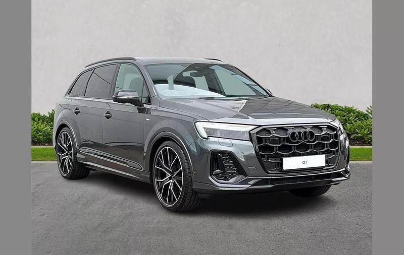 Other New 2025 Audi Q7 Comfort SUV | £77,599 (A bit pricey) - Image 1/4
