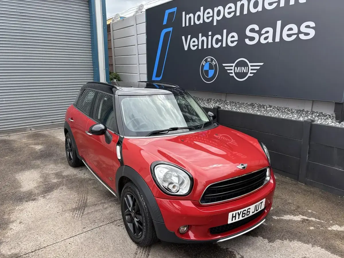 Used Mini Cooper D 2016 Red Hatchback