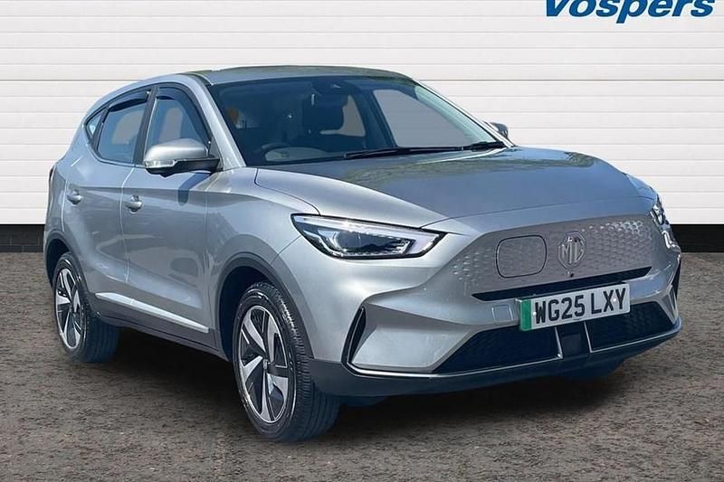 Usado MG ZS SE 114 kW (156 HP) 2025 SUV