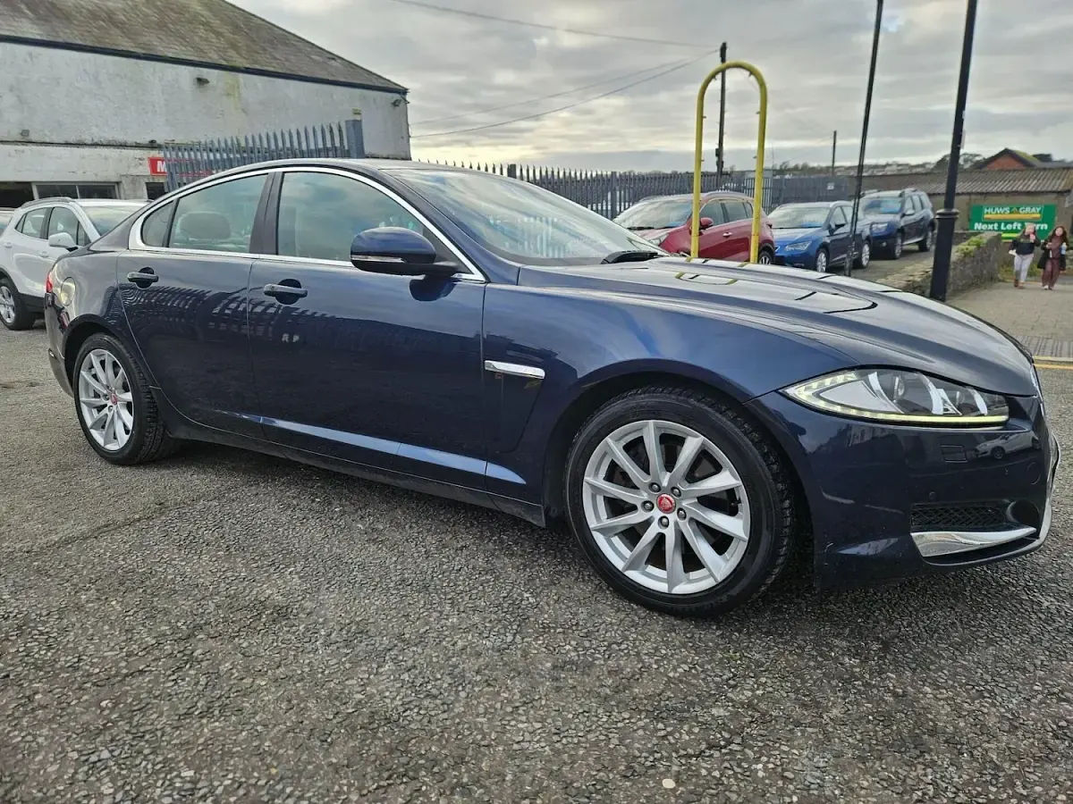 Used Jaguar XF Premium Luxury 187 HP (137 kW) 2012 Blue Sedan