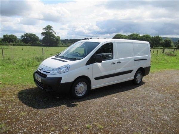 White Used 2016 Citroën Dispatch MPV | £4,799 (Fair price) - Image 1/1