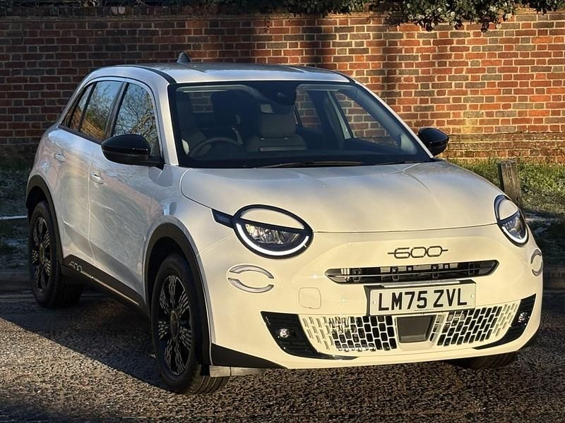 New 2025 Fiat 600 Hatchback | £22,499 - Image 1/4