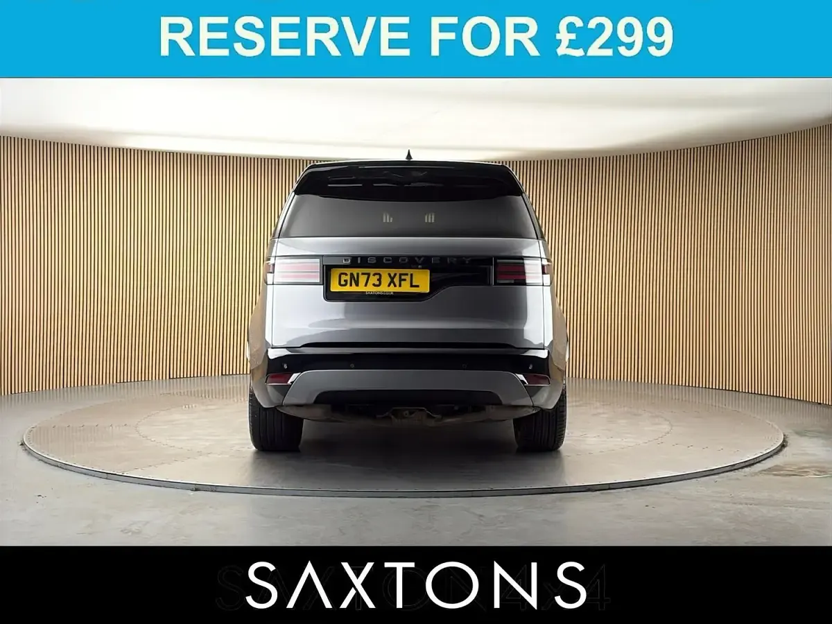 Used Land Rover Discovery SE Dynamic 300 HP (220 kW) 2023 Eiger grey SUV