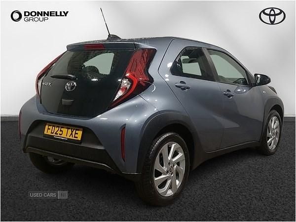 Used Toyota Aygo X PURE 72 HP (52 kW) 2025 Grey SUV