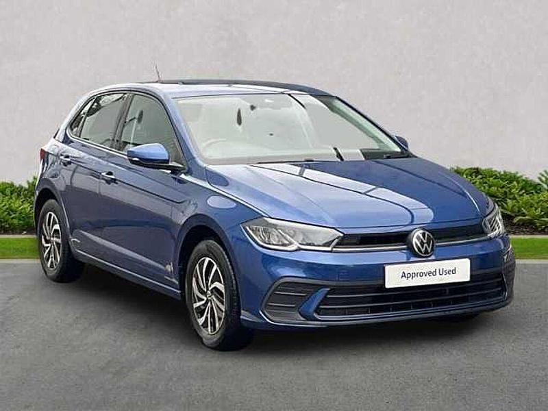 Used VW Polo Life 80 HP (58 kW) 2022 Blue Hatchback
