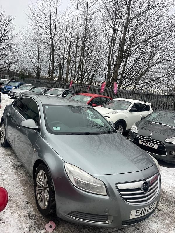 Silver Used 2011 Vauxhall Insignia Hatchback | £1,999 (A bit pricey) - Image 1/4
