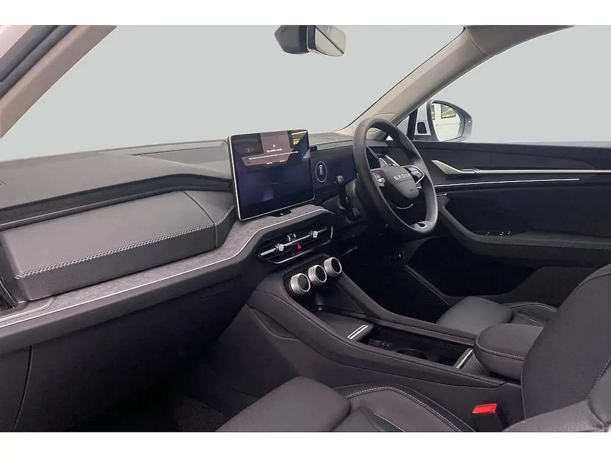 Used Skoda Kodiaq SE L 110 HP (80 kW) 2025 Moon white metallic SUV