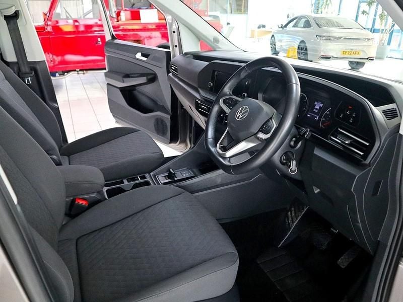 Used VW Caddy Maxi Life 122 HP (89 kW) 2022 Mojawe beige MPV