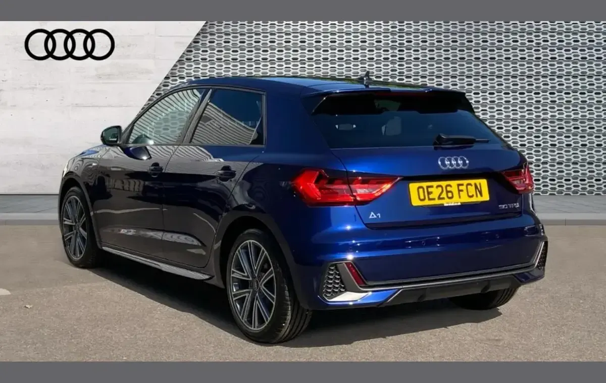 Uusi Audi A1 S-Line 113 HP (83 kW) 2026 Sininen Katumaasturi