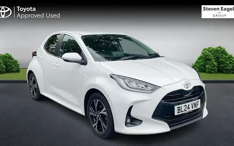 Used Toyota Yaris Hybrid Design 116 HP (85 kW) 2026 Hatchback