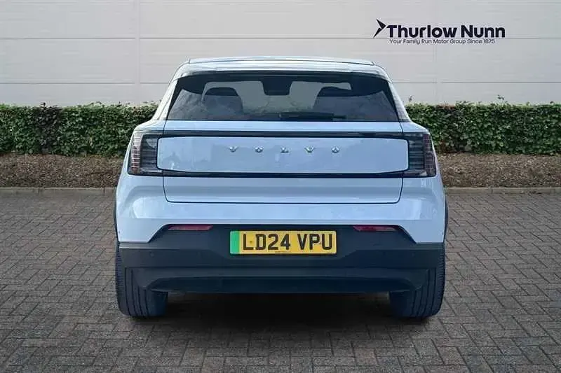 Begagnad Volvo EX30 Ultra 200 kW (272 HK) 2024 Blå SUV