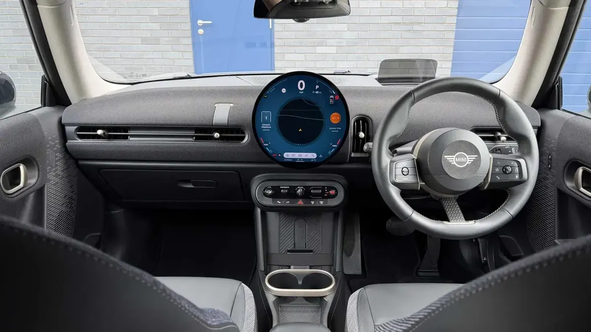 Used Mini Cooper S Hatch 201 HP (147 kW) 2024 Silver Hatchback