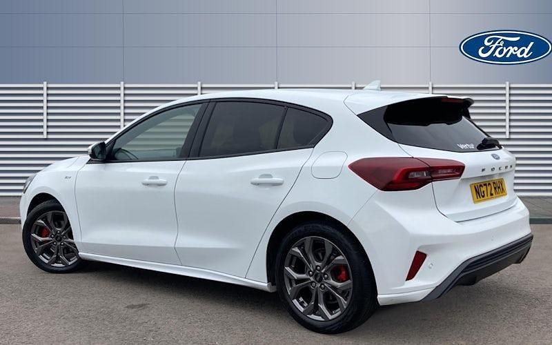 Used Ford Focus ST-Line 125 HP (91 kW) 2023 White Hatchback