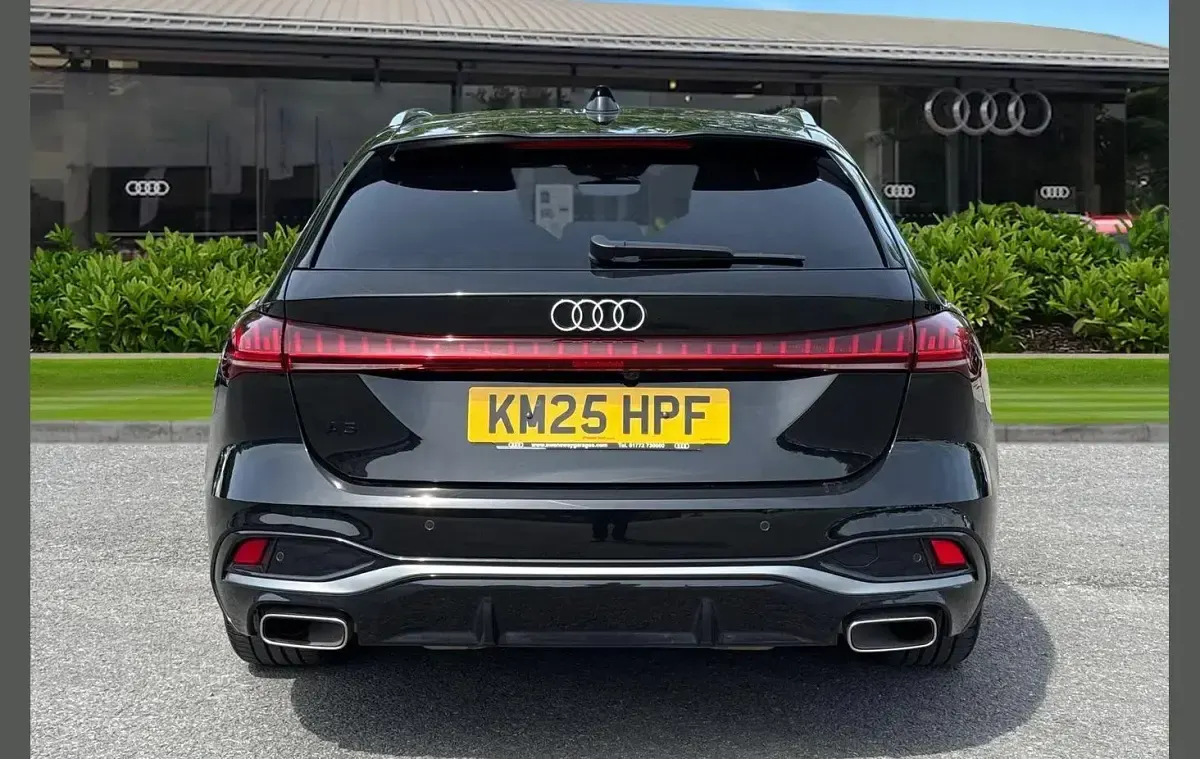 Used Audi A5 S-Line 204 HP (150 kW) 2025 Black Estate