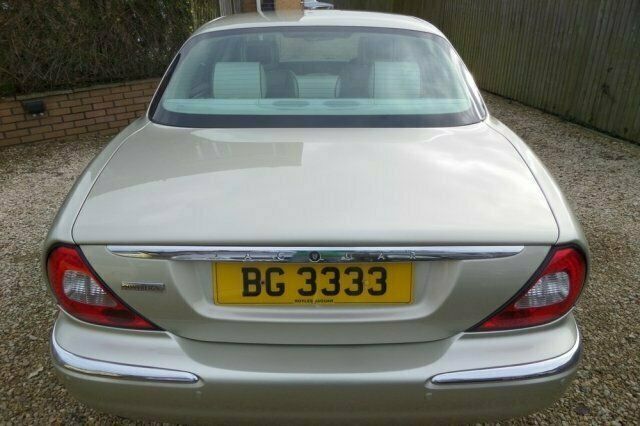 Used Jaguar XJ8 300 HP (220 kW) 2006 Sedan