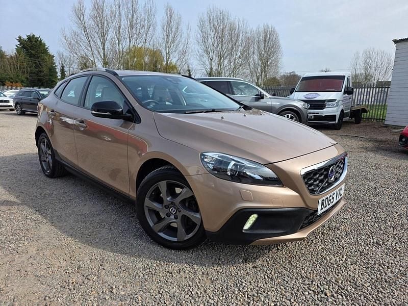 Used Volvo V40 2015 Bronze Hatchback