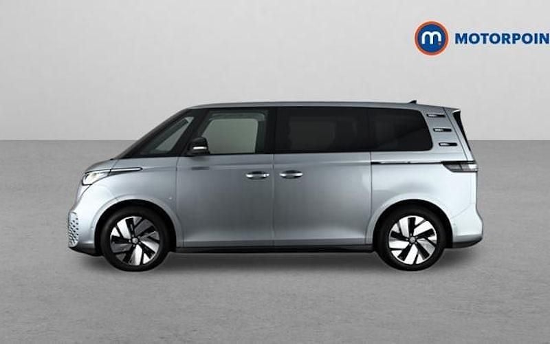 Usado VW ID. Buzz Pro 210 kW (286 CV) 2025 Plateado Monovolumen