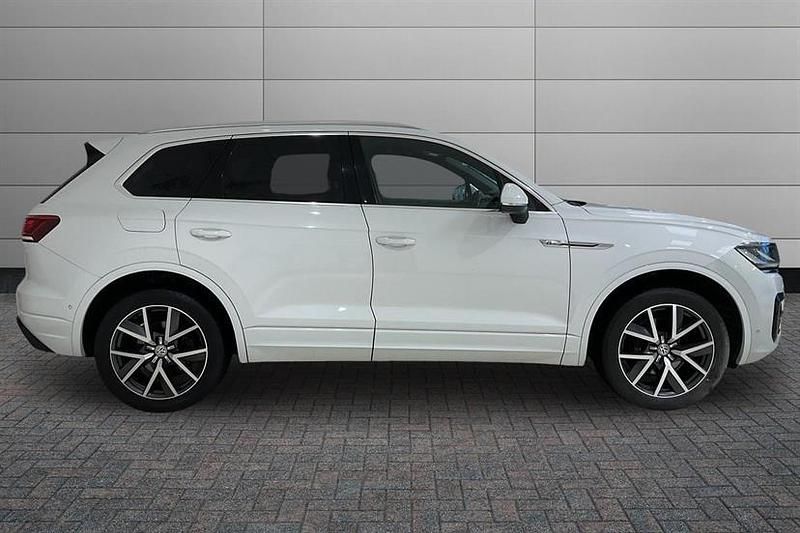 Used VW Touareg R-line 286 HP (210 kW) 2019 White SUV