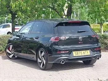 Nouă VW Golf VIII GTI 265 CP (194 kW) 2025 Negru Hatchback