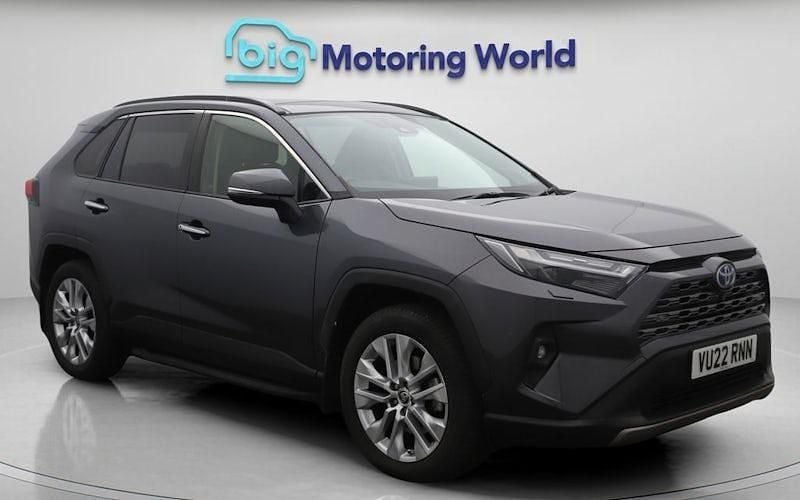 Used 2025 Toyota RAV4 Hybrid SUV | £28,300 (Super price) - Image 1/4