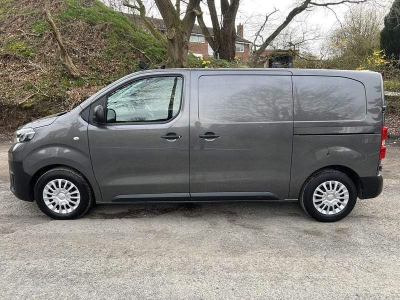 Used Toyota Proace 120 HP (88 kW) 2023 Grey MPV