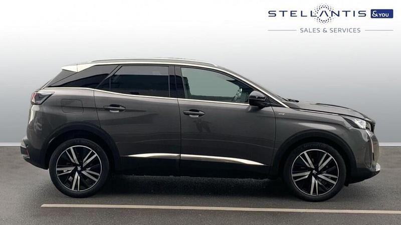 Grey Used 2022 Peugeot 3008 Premium SUV | £21,085 (Fair price) - Image 1/4