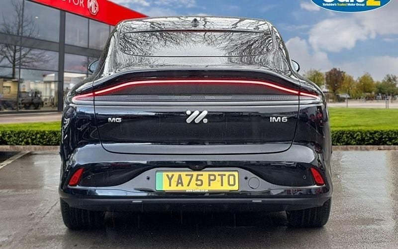New MG IM6 553 kW (752 HP) 2025 Black SUV