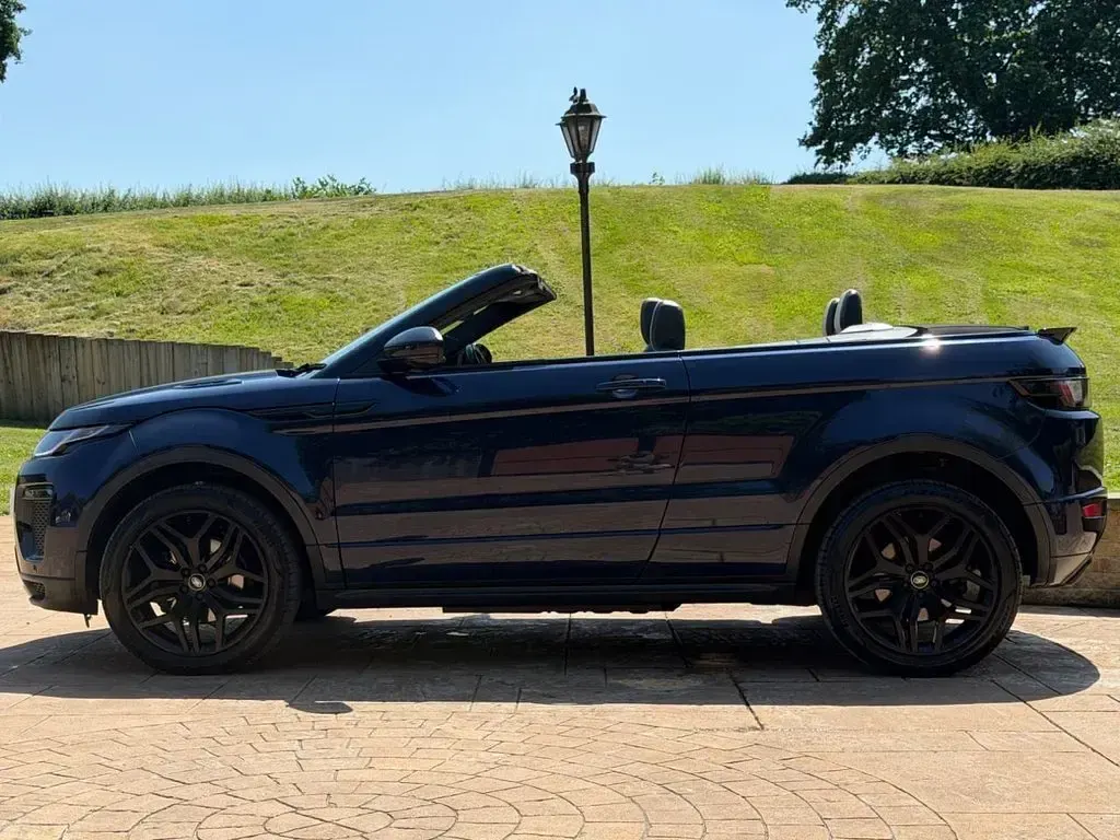 Used Land Rover Range Rover evoque HSE Dynamic 180 HP (132 kW) 2017 Blue Cabriolet