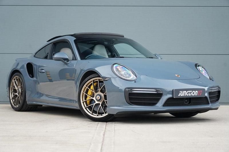 Used Porsche 911 Turbo S 580 HP (426 kW) 2017 Blue Coupe