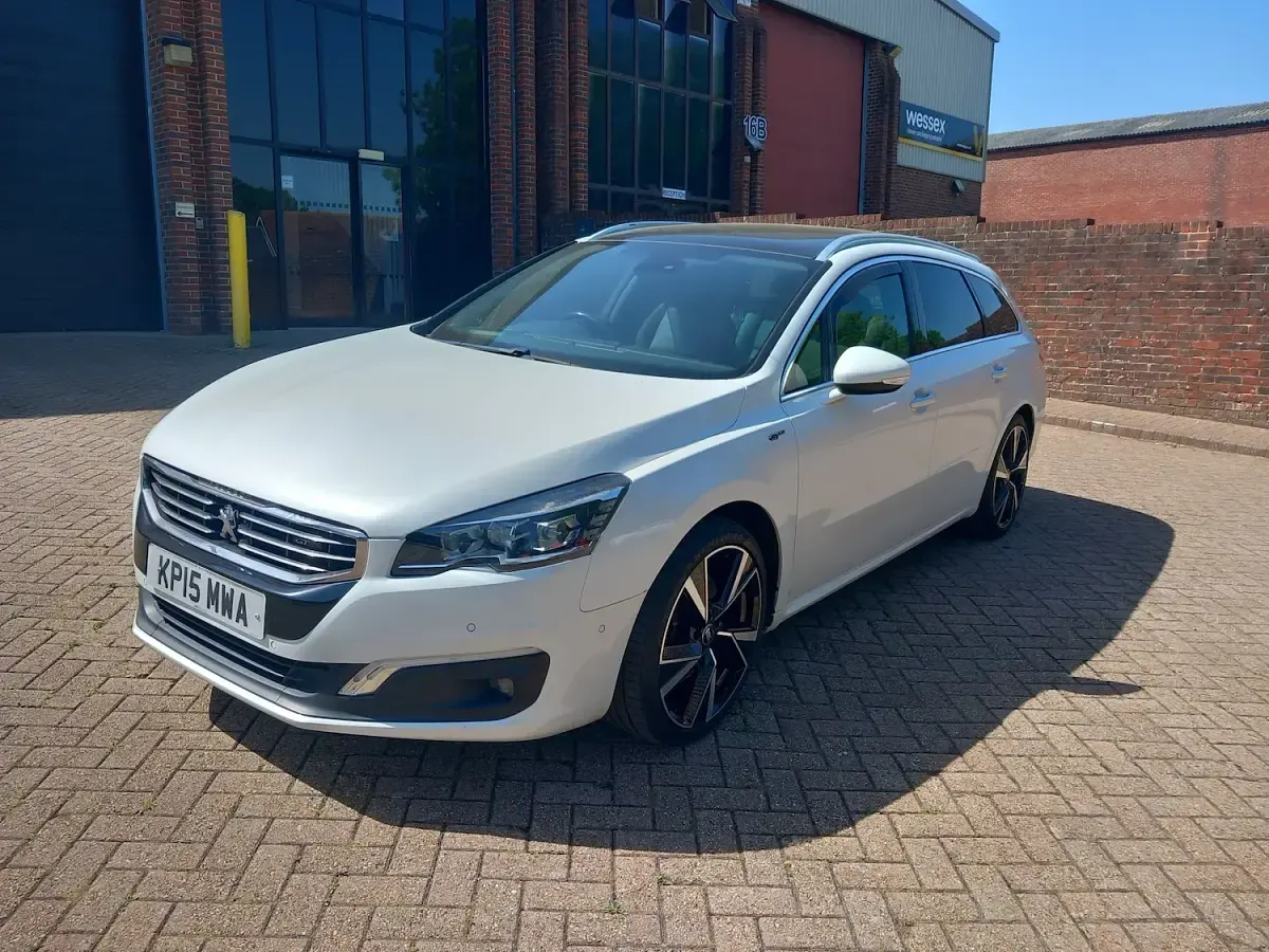 Used Peugeot 508 GTi 200 HP (147 kW) 2015 White Estate