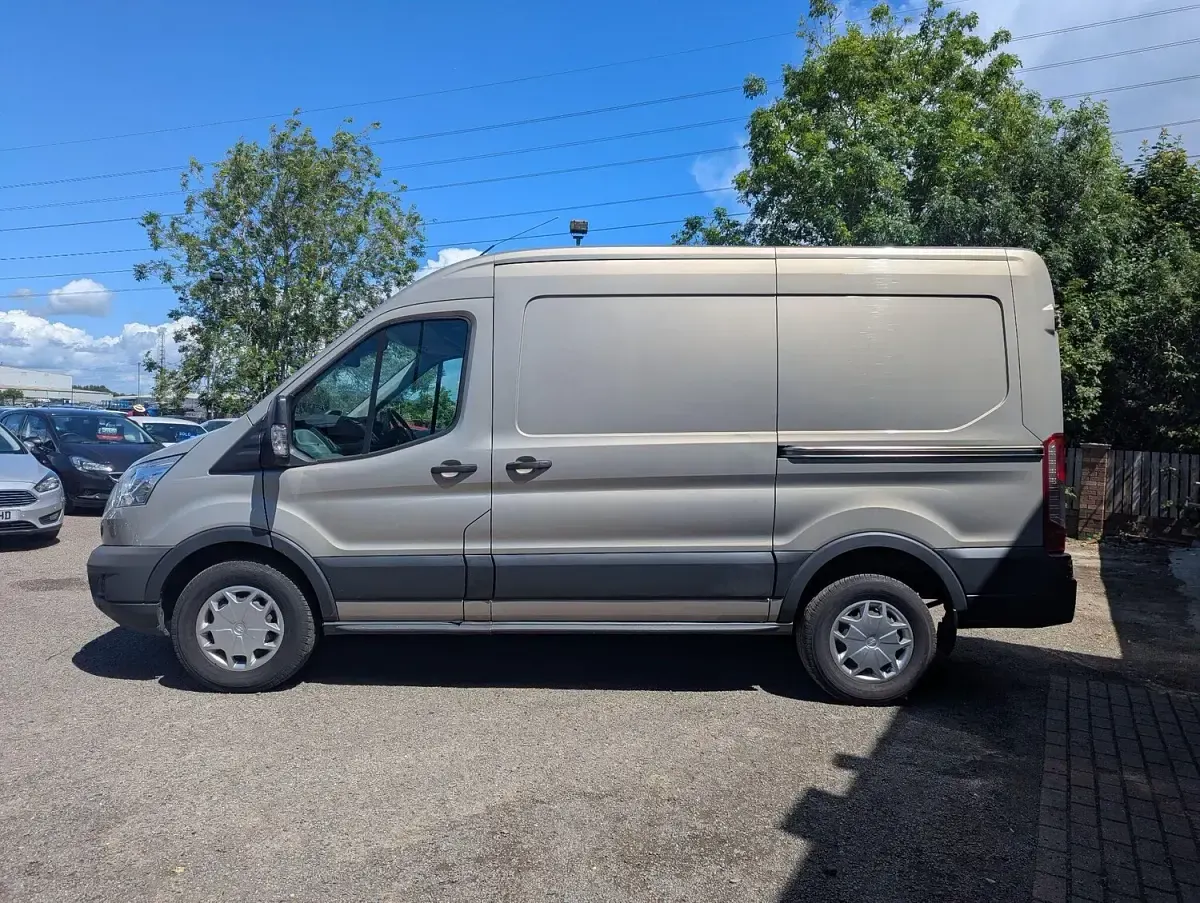 Used Ford Transit Trend 155 HP (114 kW) 2016 Silver Van