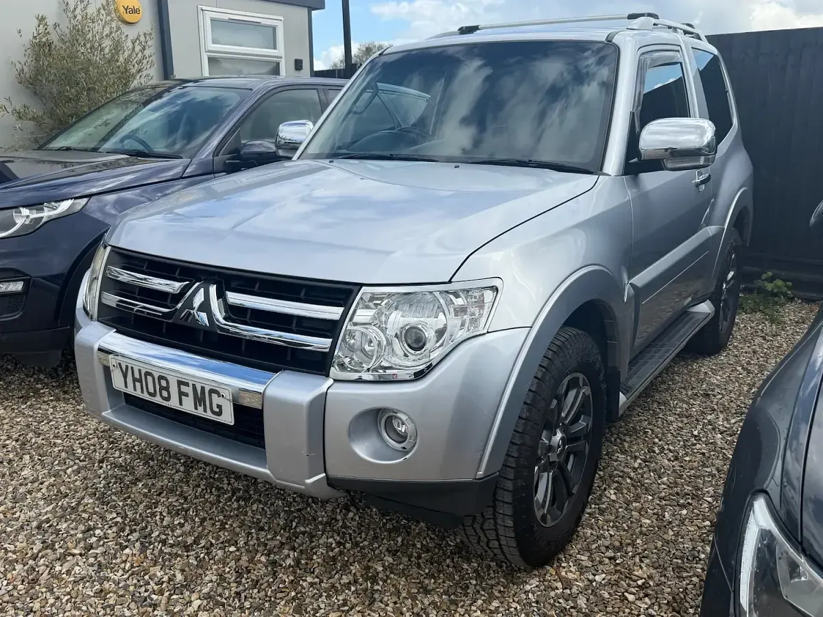 Used Mitsubishi Shogun Warrior 2008 Silver SUV
