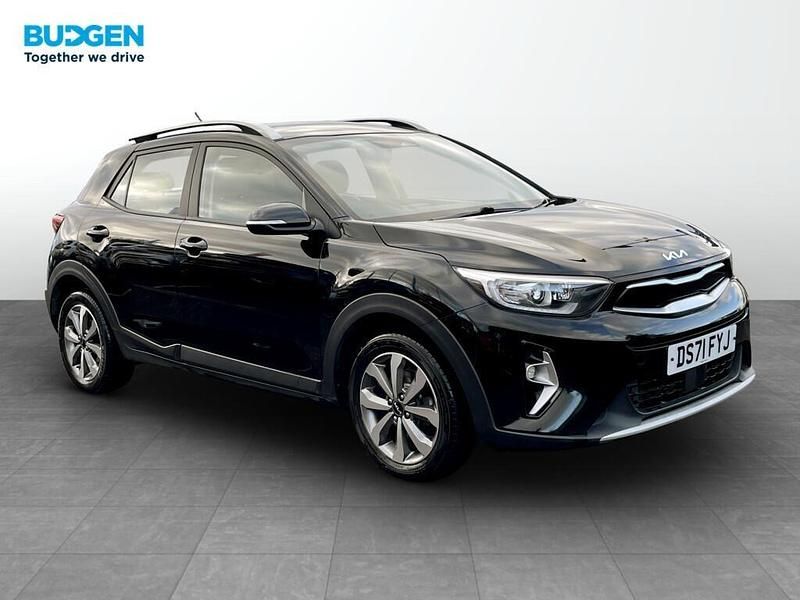 Black Used 2022 Kia Stonic SUV | £11,500 (Good price) - Image 1/4