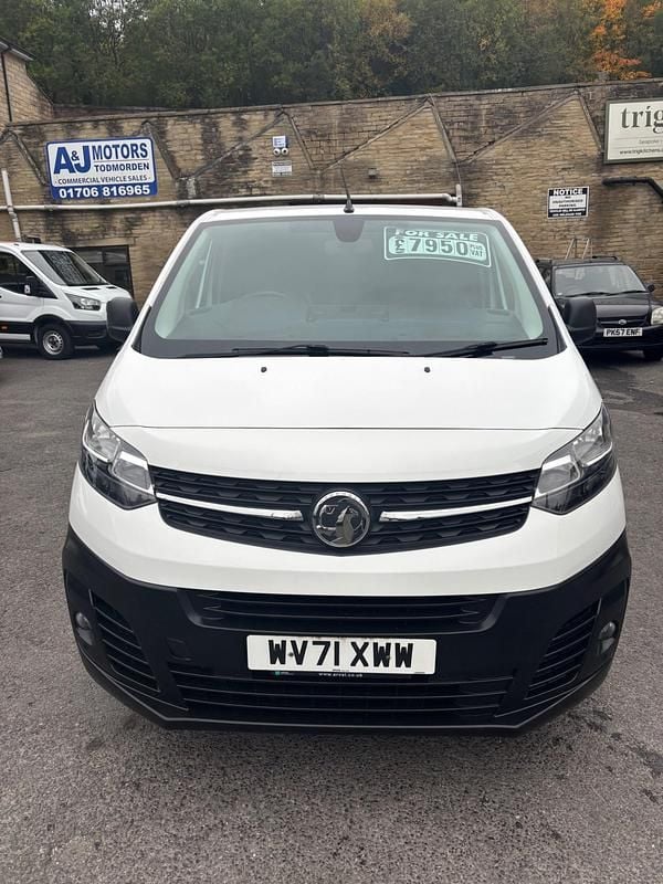 White Used 2021 Vauxhall Vivaro Van | £7,950 (Super price) - Image 1/4