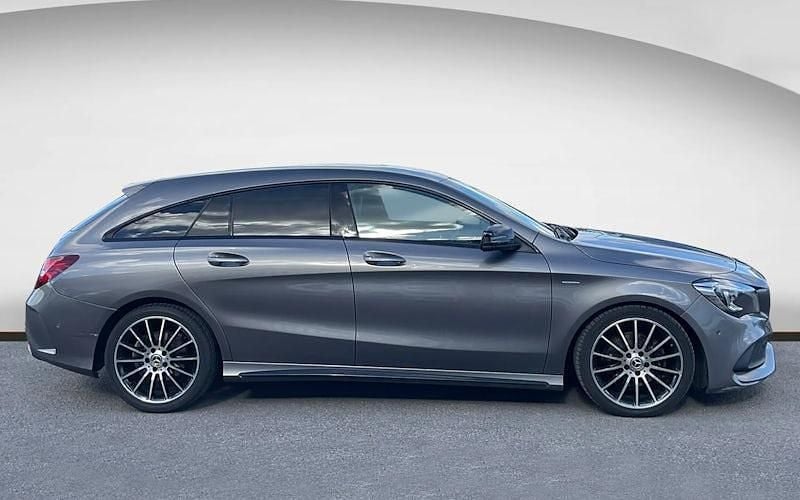 Used Mercedes CLA200 136 HP (100 kW) 2017 Grey Estate