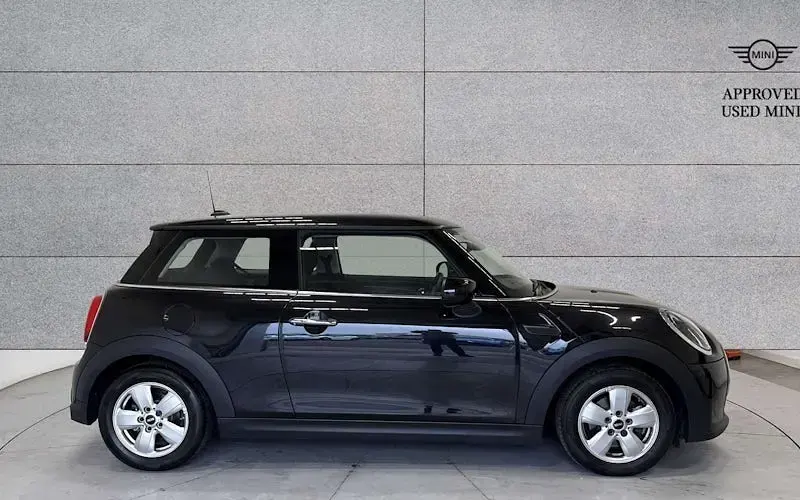 Used Mini Cooper Classic 136 HP (100 kW) 2022 Black Hatchback