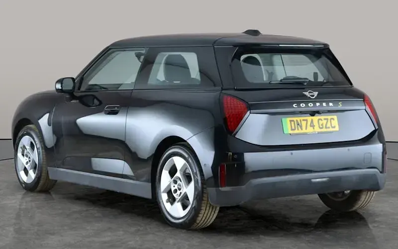 Used Mini Cooper Classic 160 kW (218 HP) 2024 Black Hatchback