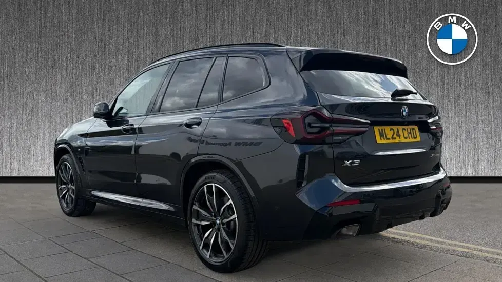 Usado BMW X3 M Sport 181 HP (133 kW) 2024 Cinzento SUV
