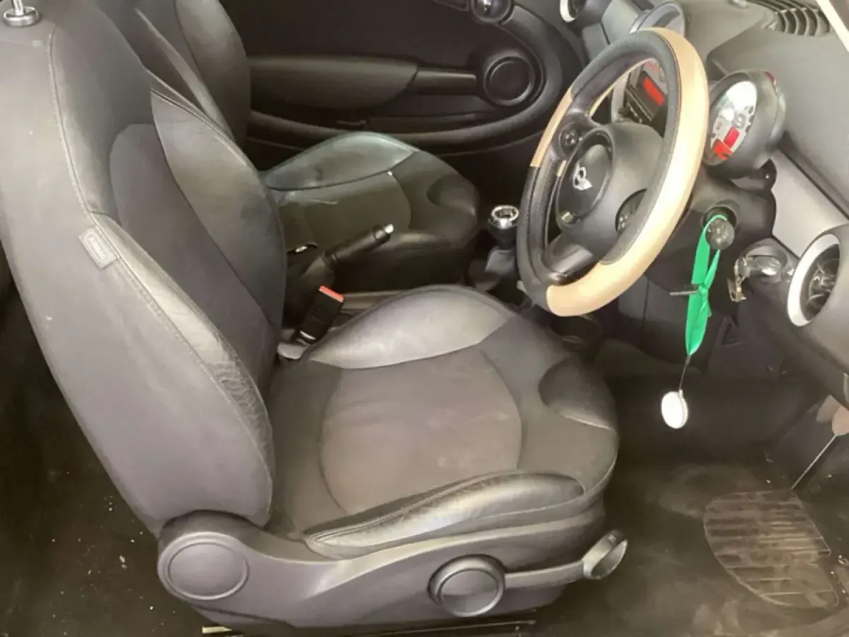 Used Mini Cooper Clubman 112 HP (82 kW) 2014 White Estate