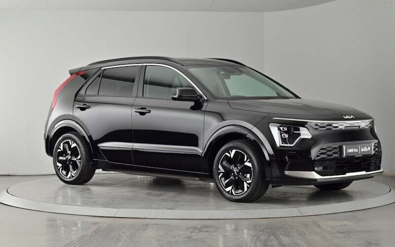 Used 2025 Kia e-Niro 4 SUV | £26,450 (Expensive) - Image 1/4