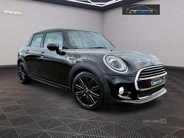Black Used 2018 Mini Cooper D Hatch Hatchback | £9,750 (Expensive) - Image 1/4