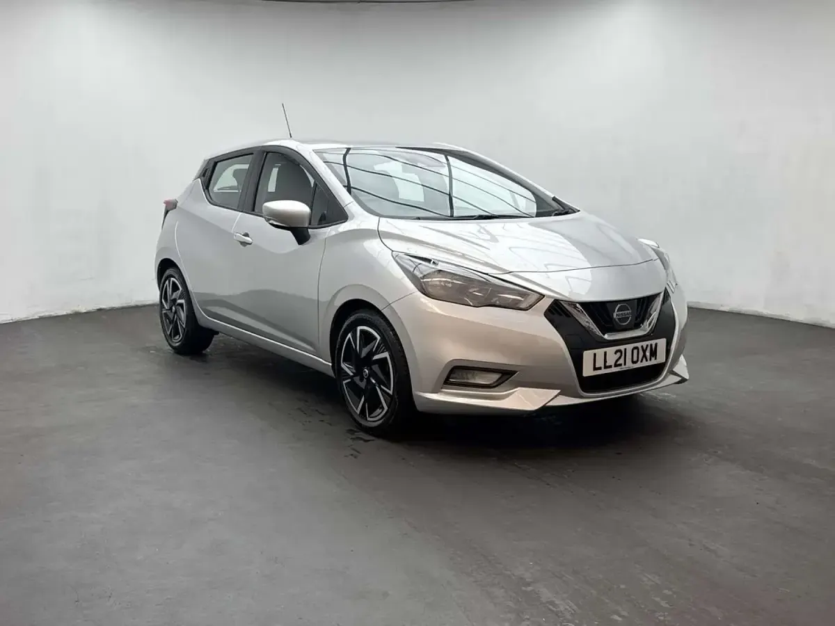 Used Nissan Micra Acenta 92 HP (67 kW) 2021 Silver Hatchback