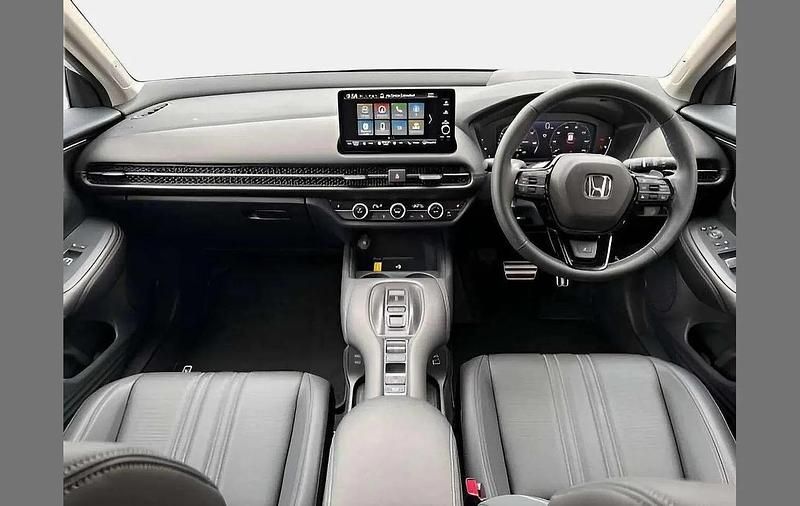 Used Honda ZR-V Advance 184 HP (135 kW) 2025 Platinum white SUV