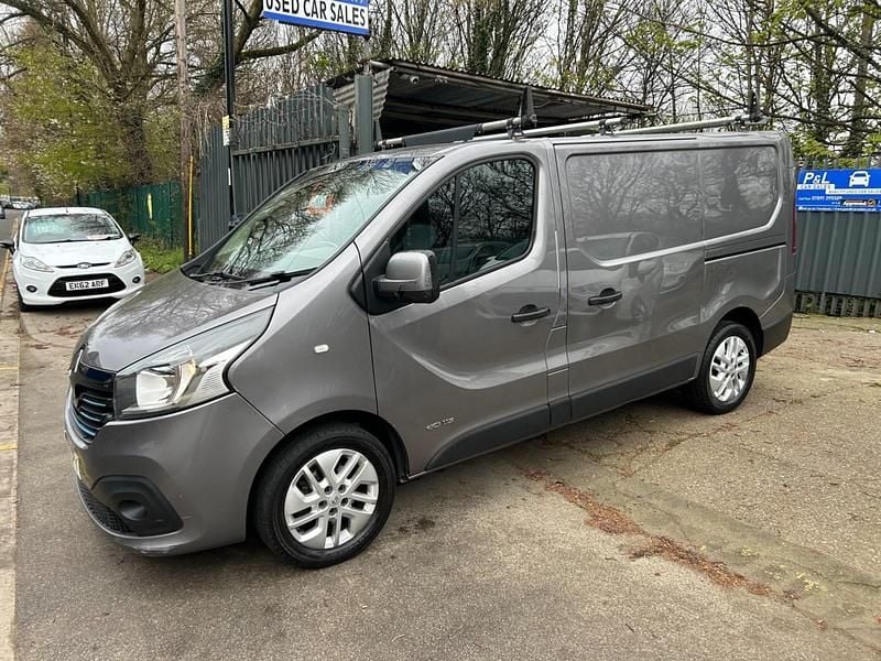 Used Renault Trafic 2016 Grey MPV