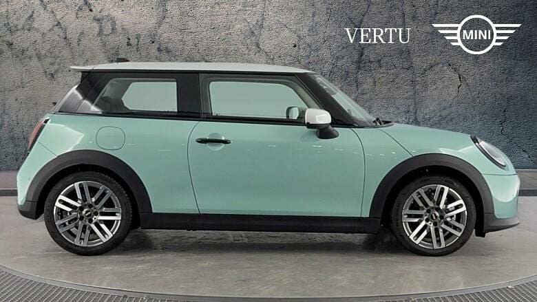 New Mini Cooper Exclusive 204 HP (150 kW) 2025 Hatchback