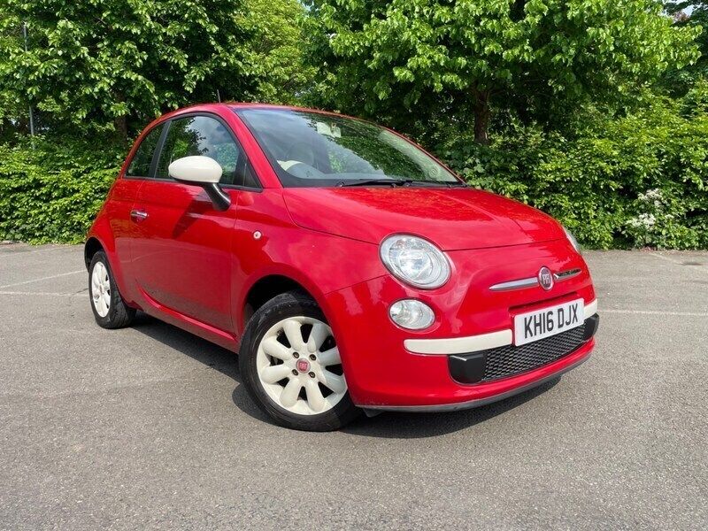 Red Used 2016 Fiat 500 Lounge Hatchback | £7,495 (Fair price) - Image 1/2