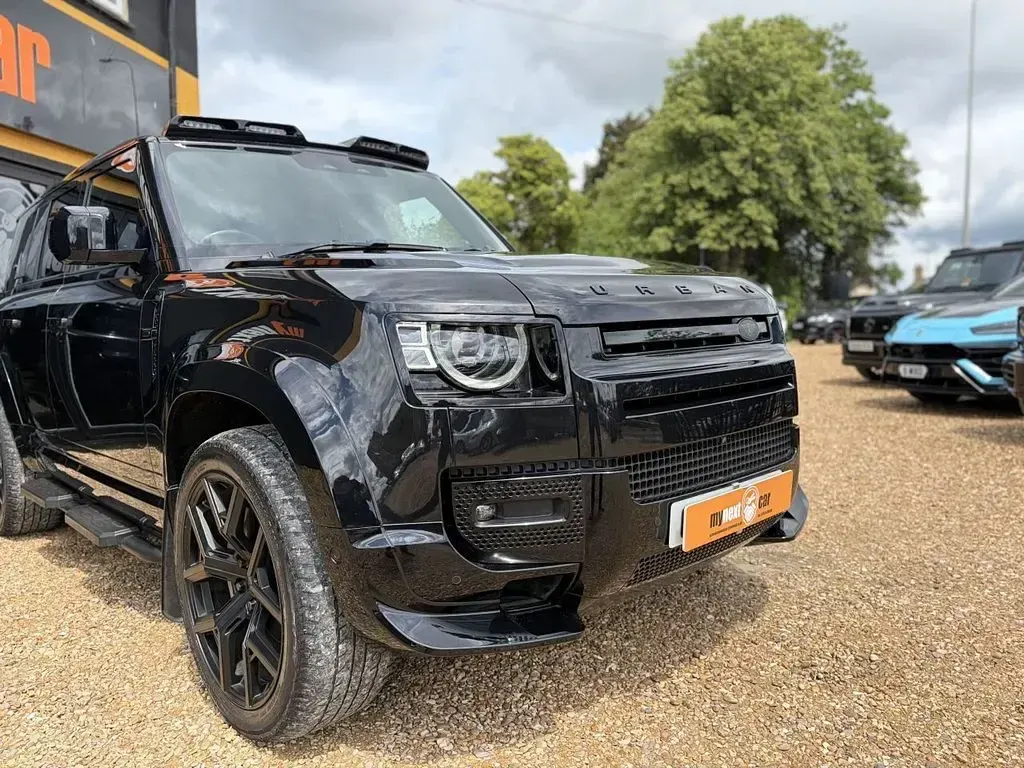 Used Land Rover Defender HSE Dynamic 300 HP (220 kW) 2020 Black SUV
