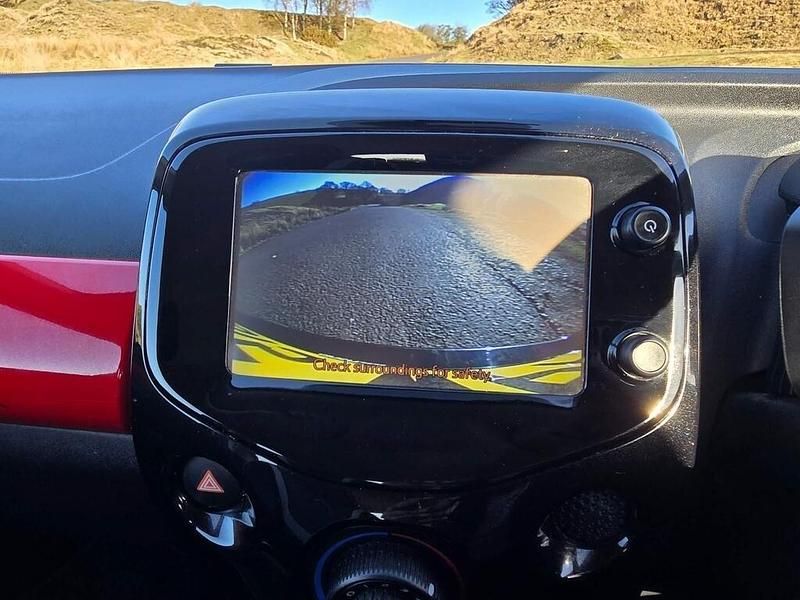 Used Toyota Aygo x-press 2015 Red Hatchback